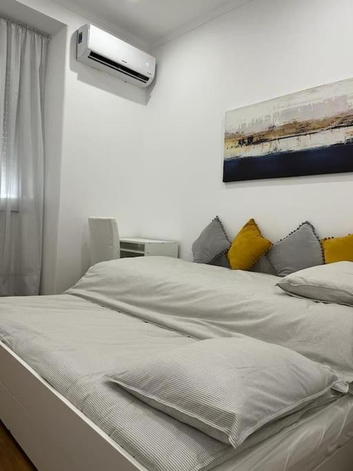 Casa Da Praia Da Poca - Apartamento Lirio エストリル エクステリア 写真