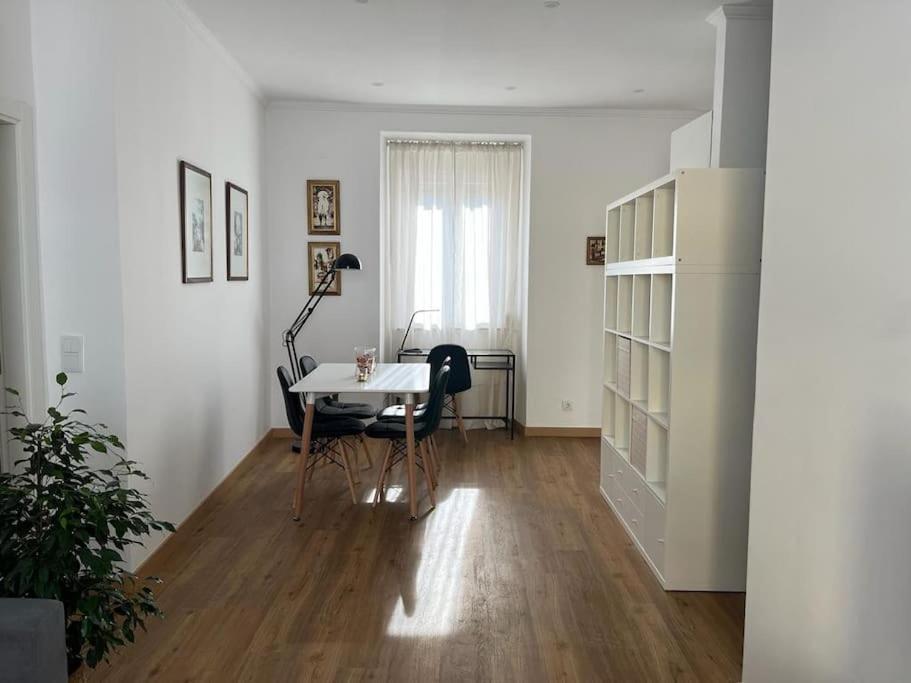 Casa Da Praia Da Poca - Apartamento Lirio エストリル エクステリア 写真